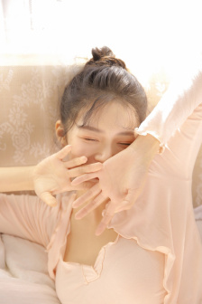 莫妮卡贝普奇
